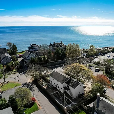 Pet-Friendly Marblehead Home Near Preston Beach!